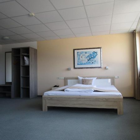 Businesshotel & Appartements Stuttgart-Vaihingen Eksteriør bilde