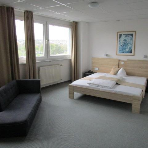 Businesshotel & Appartements Stuttgart-Vaihingen Eksteriør bilde